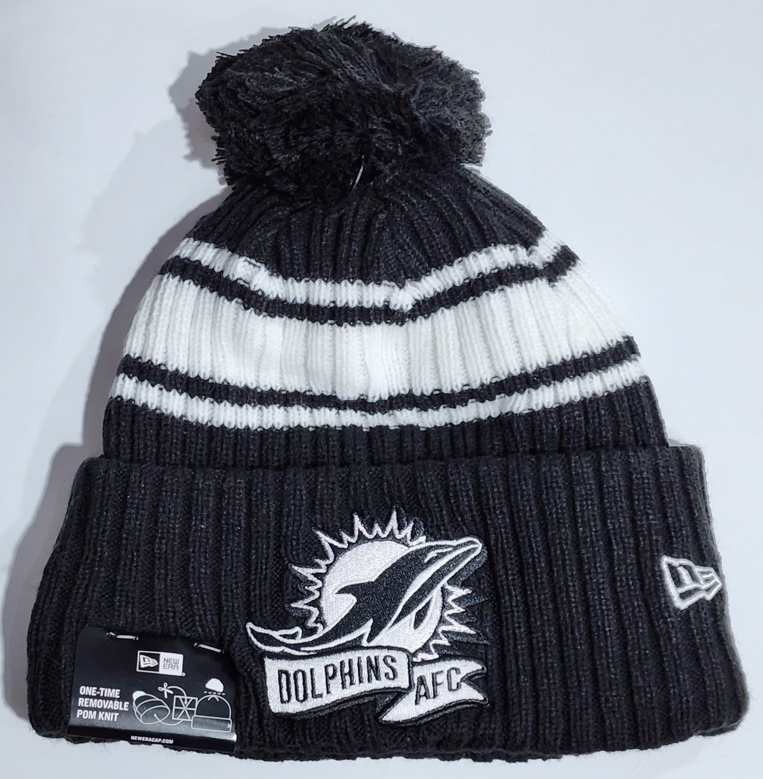 Miami Dolphins New Era 2022 Sideline Cuffed Knit Hat Black White