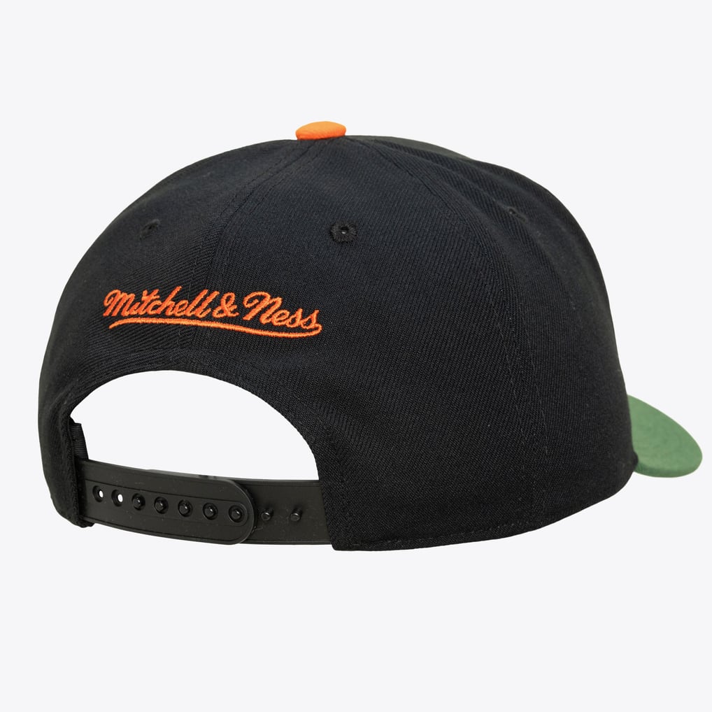 Miami Hurricanes Mitchell & Ness Legendary Away Pro Snapback Hat - Black