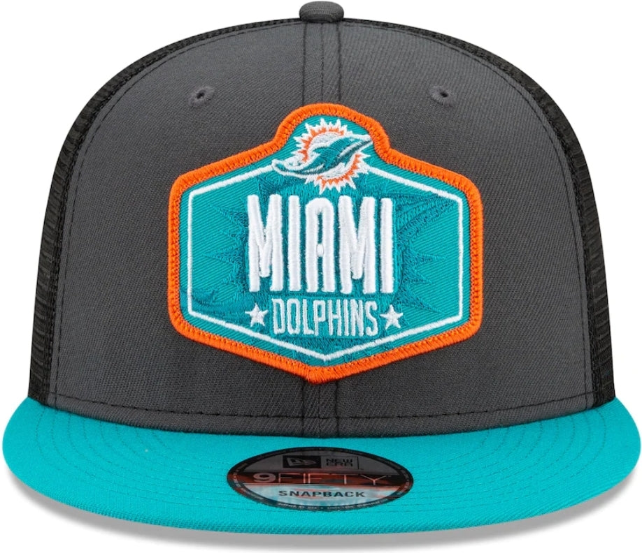 Youth New Era Camo Miami Dolphins Main Trucker 9FIFTY Snapback Hat