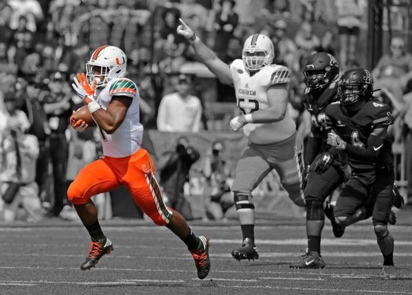 Mark Walton Signed Photo - Pulling Away